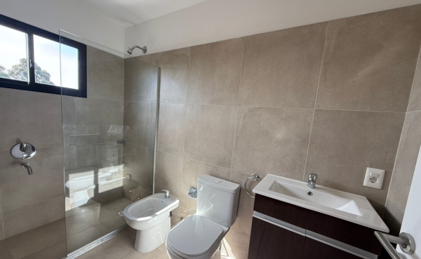 c806fe09-02a1-4a2d-9006-254ae21263ae