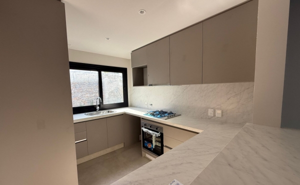 346f6b0b-94bc-427c-b6b7-d20c306a2339