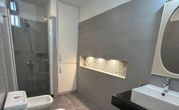 81eb232d-d5b7-45dd-bf5a-54d0e880c127