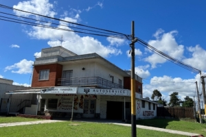 VENTA DE PADRON UNICO CON 3 PROPIEDADES SOBRE CNO CARRASCO